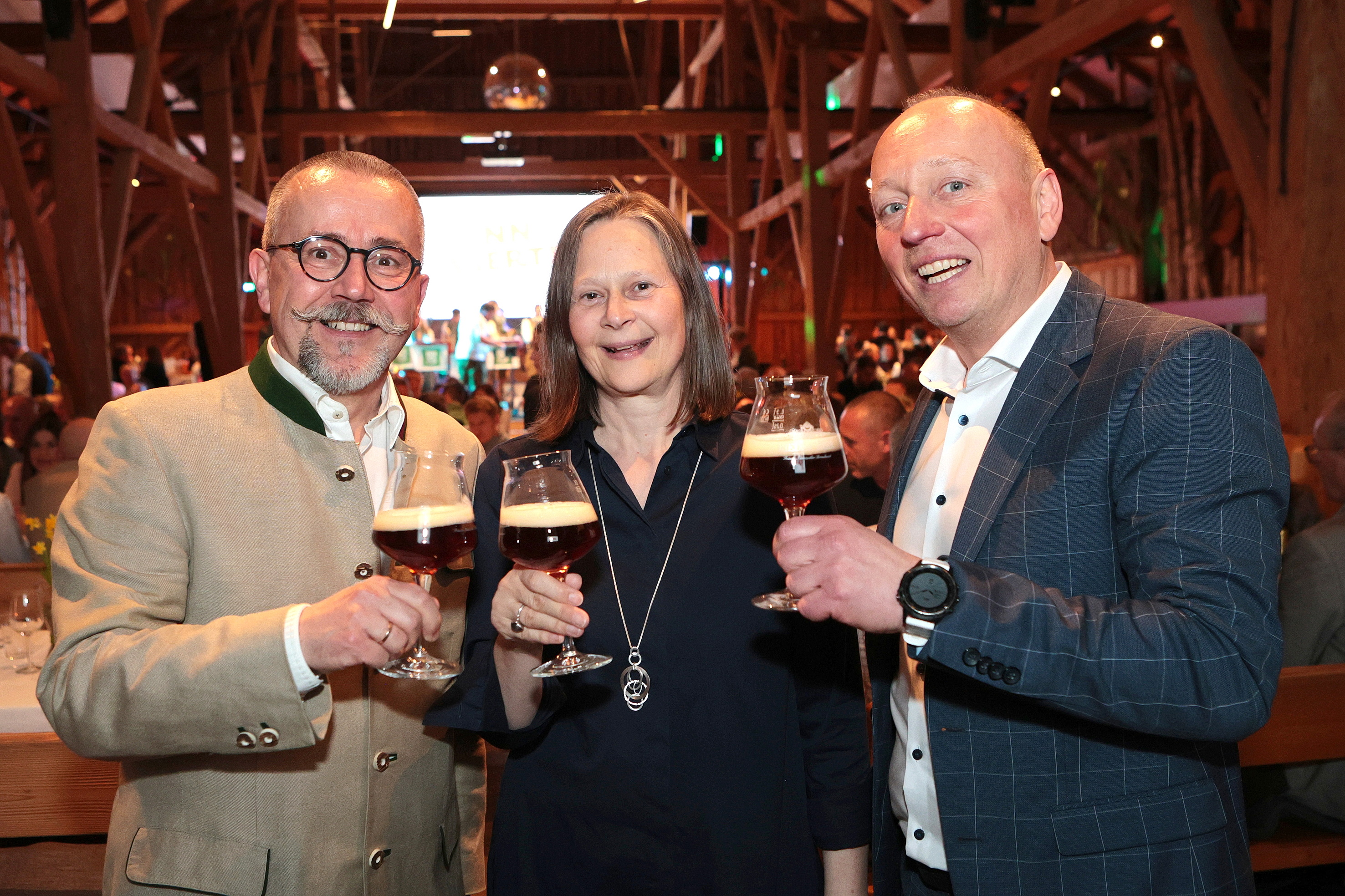 Biergala – Loryhof