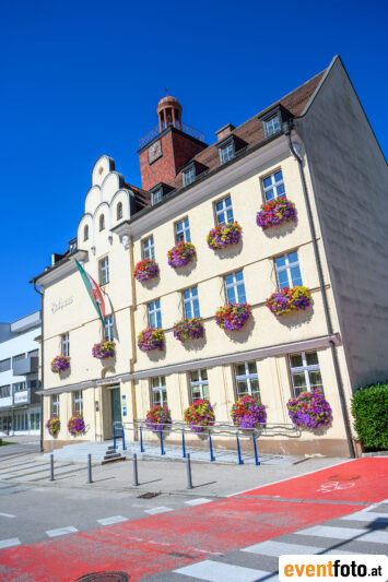 post-image