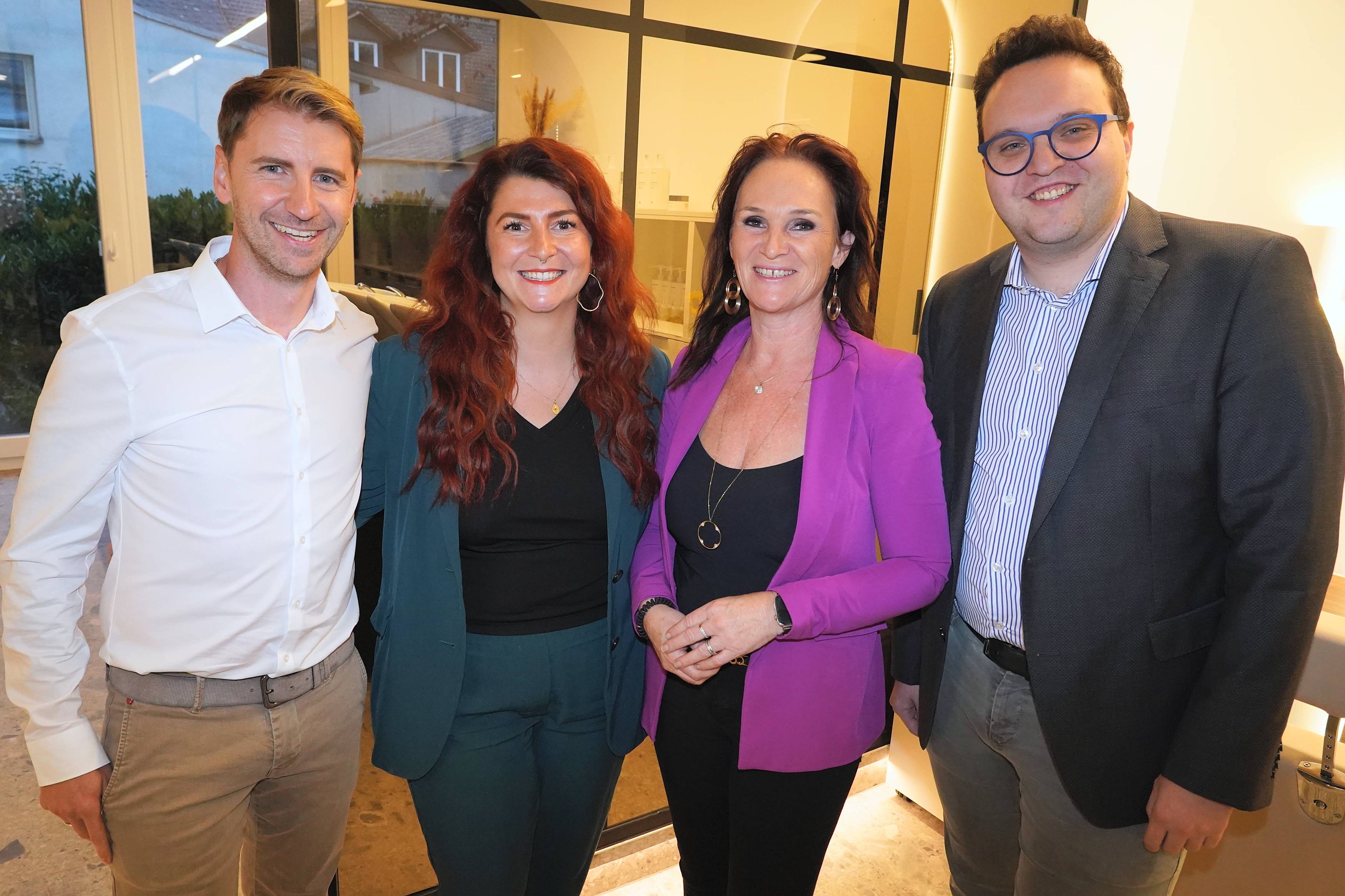 JW und FidW bei Schnittgefühl in Grieskirchen